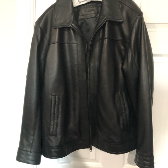 Stylish black leather jacket!